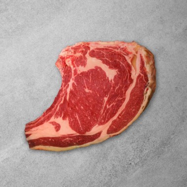 Premium beef T-bone steak (30 days maturing)